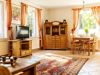 Hundehotel - Sauna - Grömitz - Wohn- und Essbereich Sonnenschein - Immenhagen Ferienwohnungen