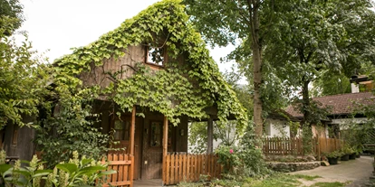 Hundehotel - Pools: Schwimmteich - Wildkräuterhotel Steinschalerhof