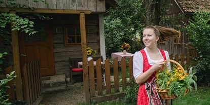 Hundehotel - Pools: Schwimmteich - Wildkräuterhotel Steinschalerhof