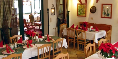 Hundehotel - Pools: Schwimmteich - Wildkräuterhotel Steinschalerhof