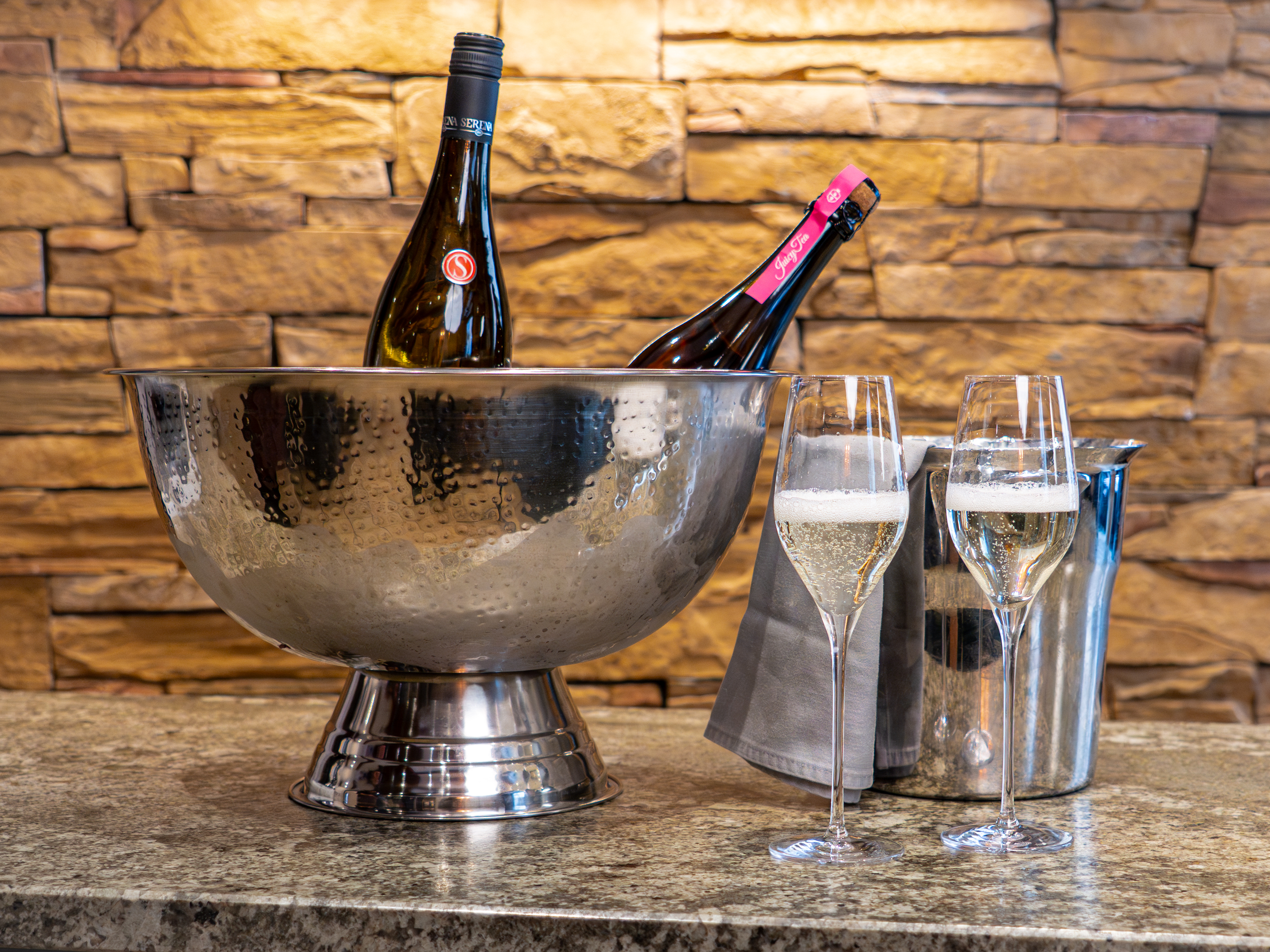 Urlaub-mit-Hund: GRETI – Alpine Boutique Hotel mit Alpentherme Eintritt - Essen | Trinken