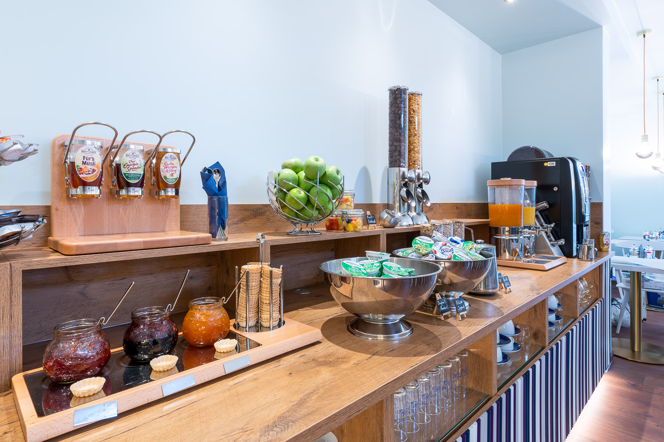 Urlaub-mit-Hund: Frühstücksbuffet - Das Schreder Hotel - Munich Free Parking
