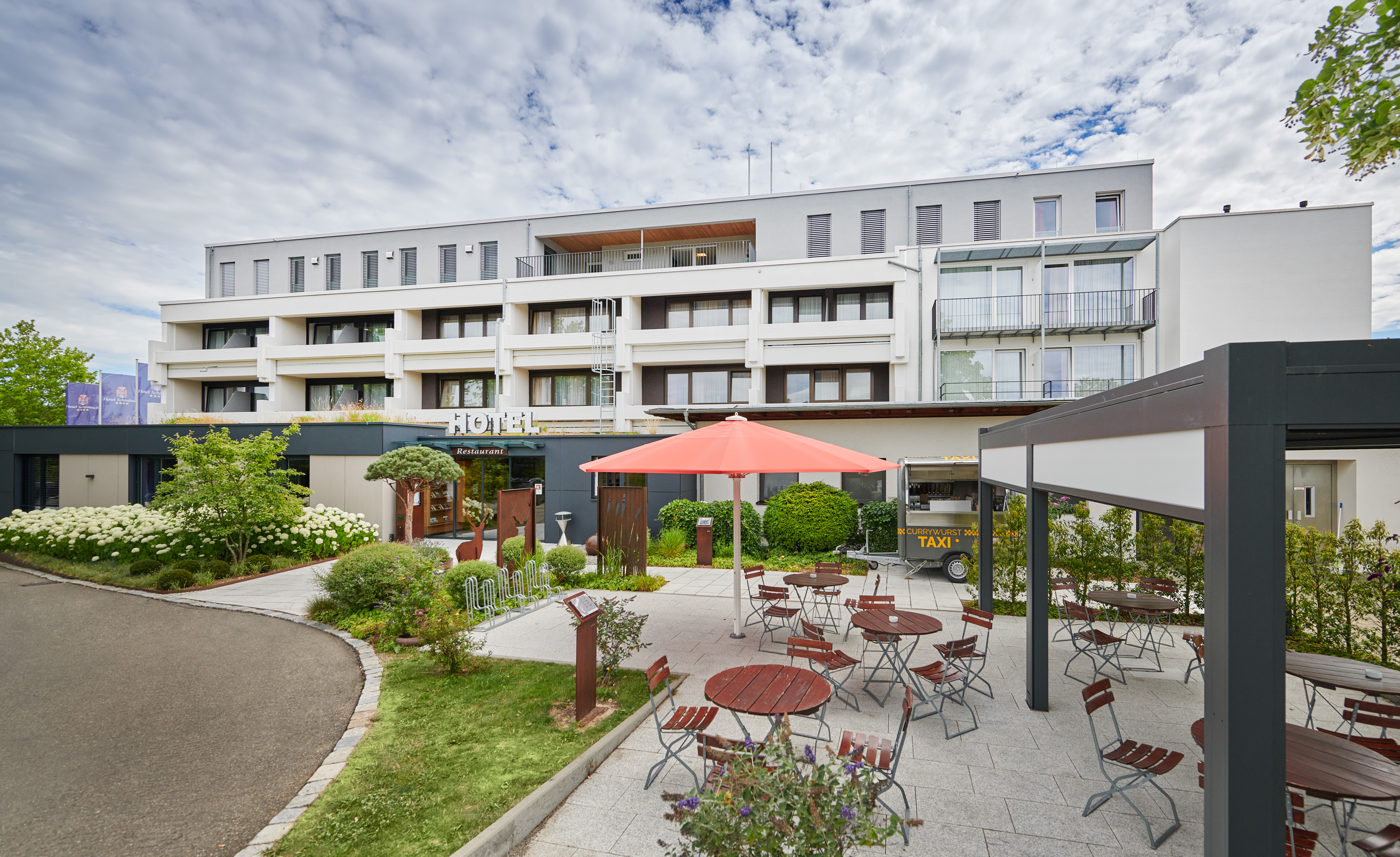 Urlaub-mit-Hund: Außenansicht - Hotel Schönbuch - Haus | Umgebung, Urlaub mit Hund
