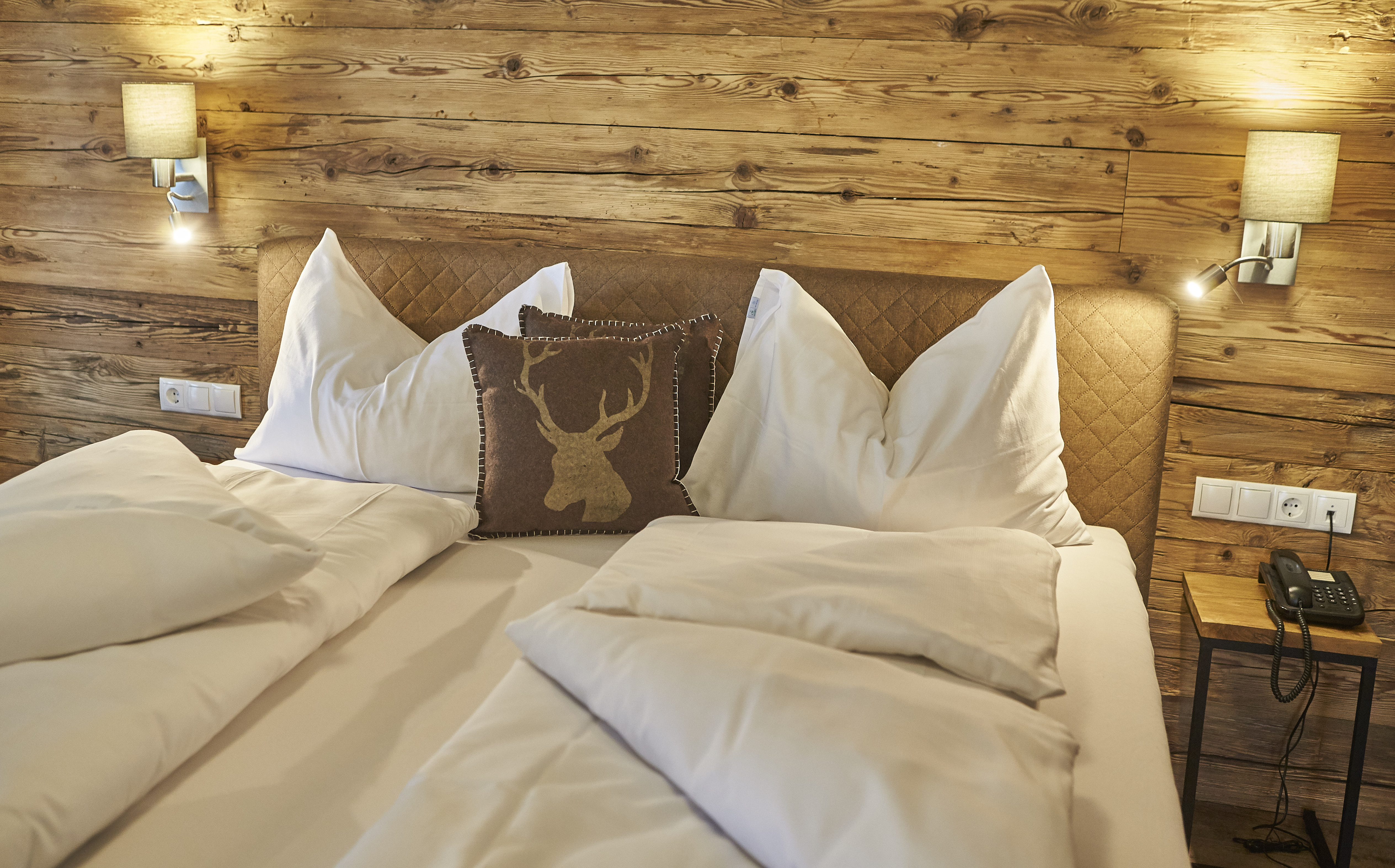 Urlaub-mit-Hund: Schlafzimmer - AlpenParks Hotel & Apartment Sonnleiten Saalbach - Wohnen | Schlafen