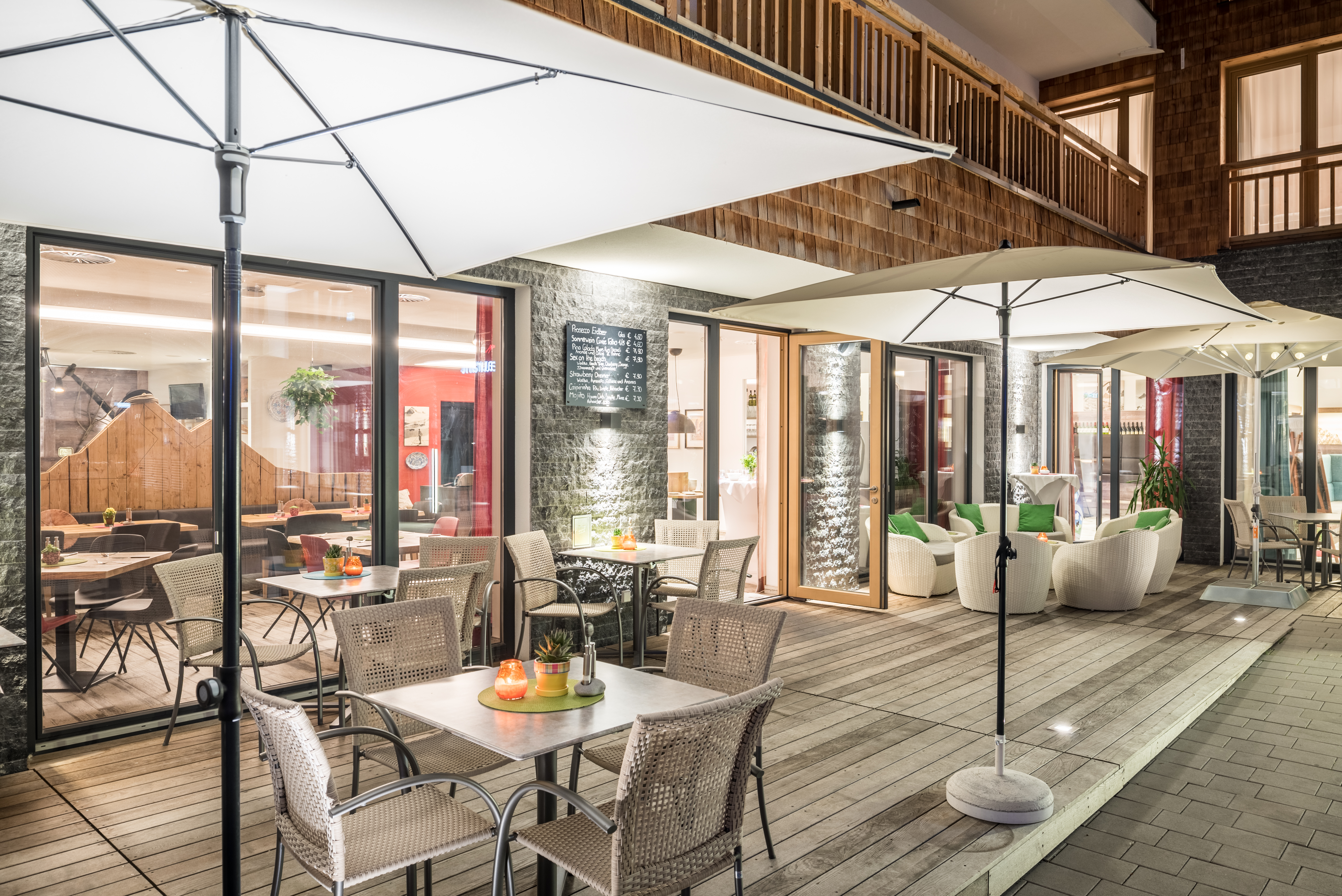 Urlaub-mit-Hund: AlpenParks Hotel & Apartment Central Zell am See