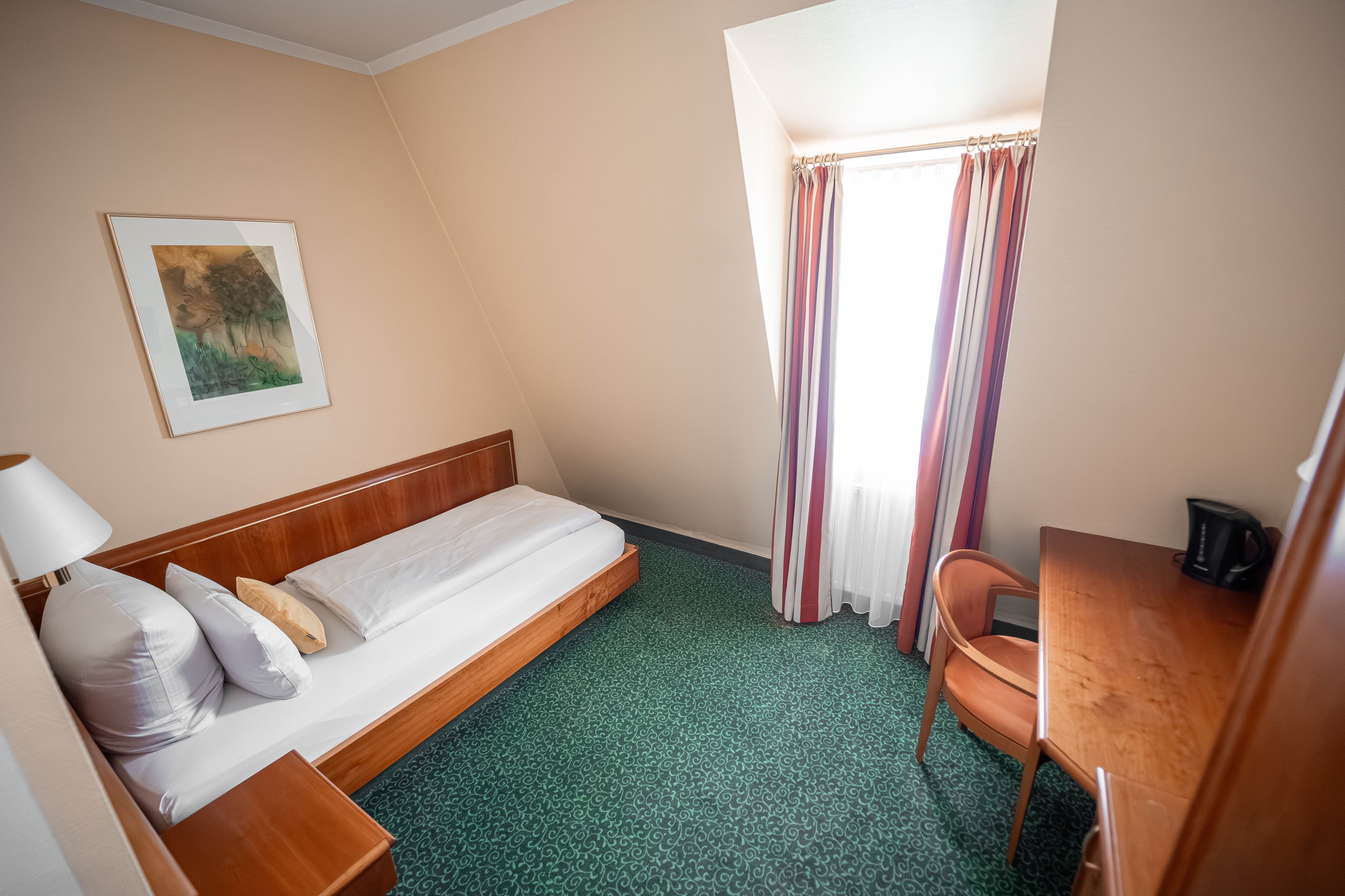 Urlaub-mit-Hund: Economy Einzelzimmer - Hotel Weisses Lamm - Wohnen | Schlafen