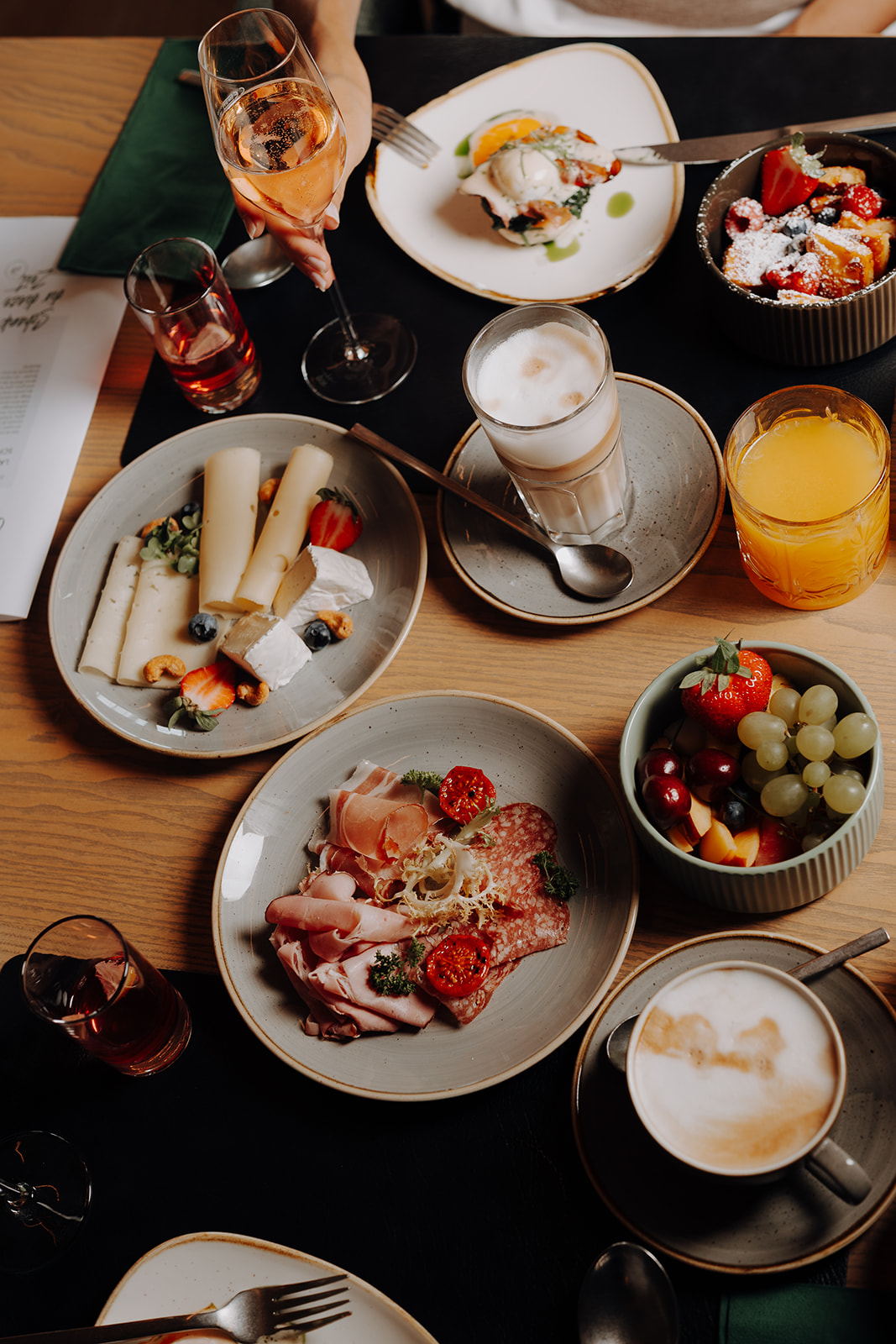 Urlaub-mit-Hund: ALMGUT Mountain Wellness Hotel - Essen | Trinken