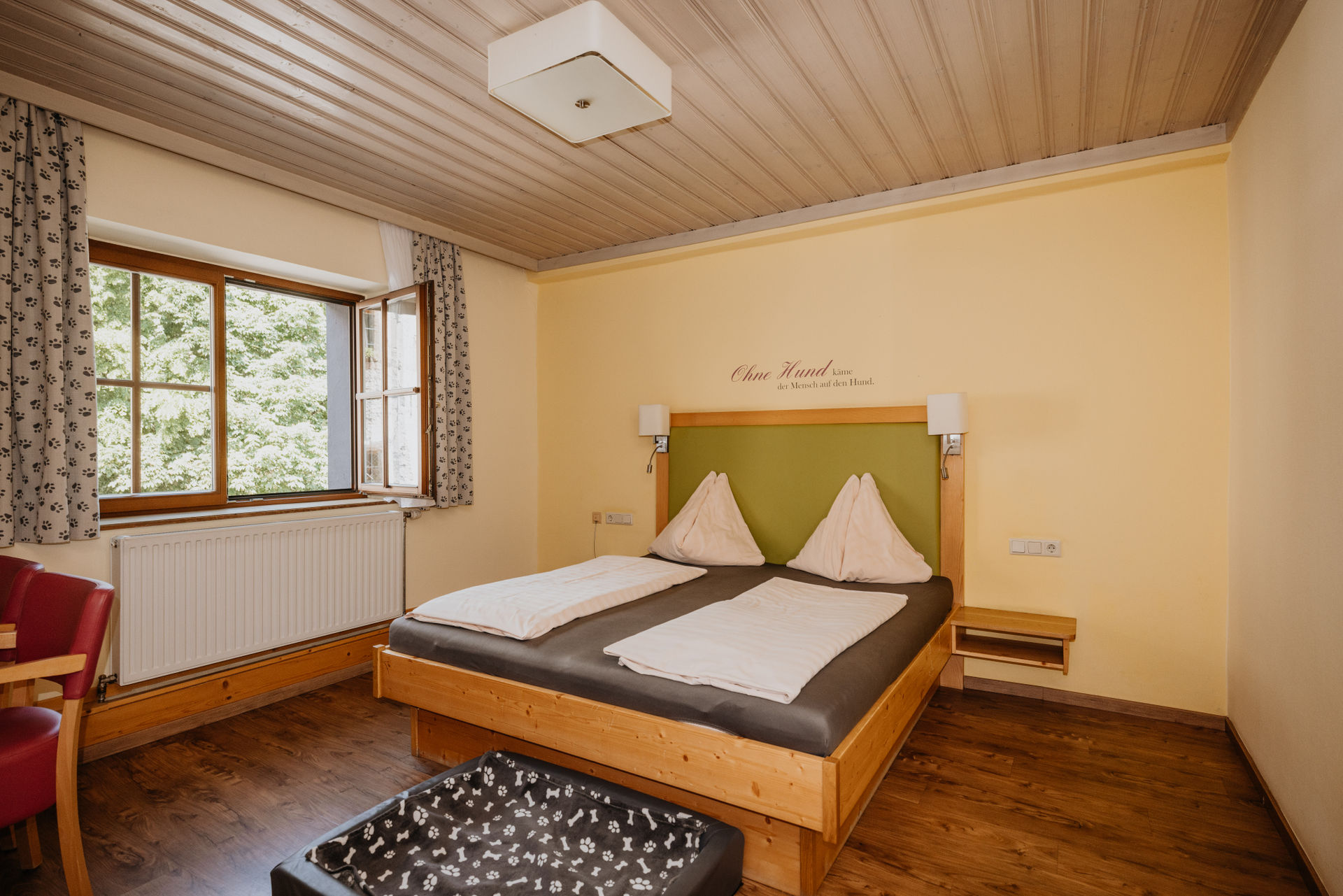 Urlaub-mit-Hund: Zimmer "Labrador" - Hotel Grimming Dogs & Friends