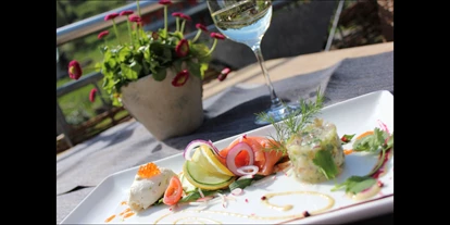 Hundehotel - Unterkunftsart: Hotel - Eifel - Gaumenfreuden auf der Terrasse - NaturPurHotel Maarblick