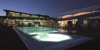 Hundehotel - Klassifizierung: 3 Sterne S - Schleswig-Holstein - Pool in der Dünen-Therme - StrandGut Resort