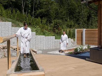 Hundehotel - Doggies: 3 Doggies - Kneipp-Garten - Waldhotel am Notschreipass