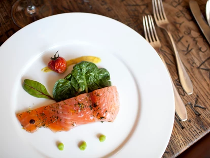 Hundehotel - Doggies: 3 Doggies - Hausgebeizter Lachs - Berghotel Wiedener Eck