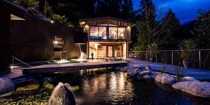 Hundehotel - Pools: Schwimmteich - Quellenhof Luxury Resort Passeier