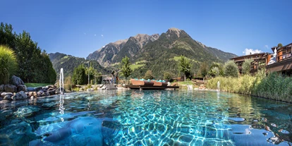 Hundehotel - Pools: Schwimmteich - Hotel Andreus
