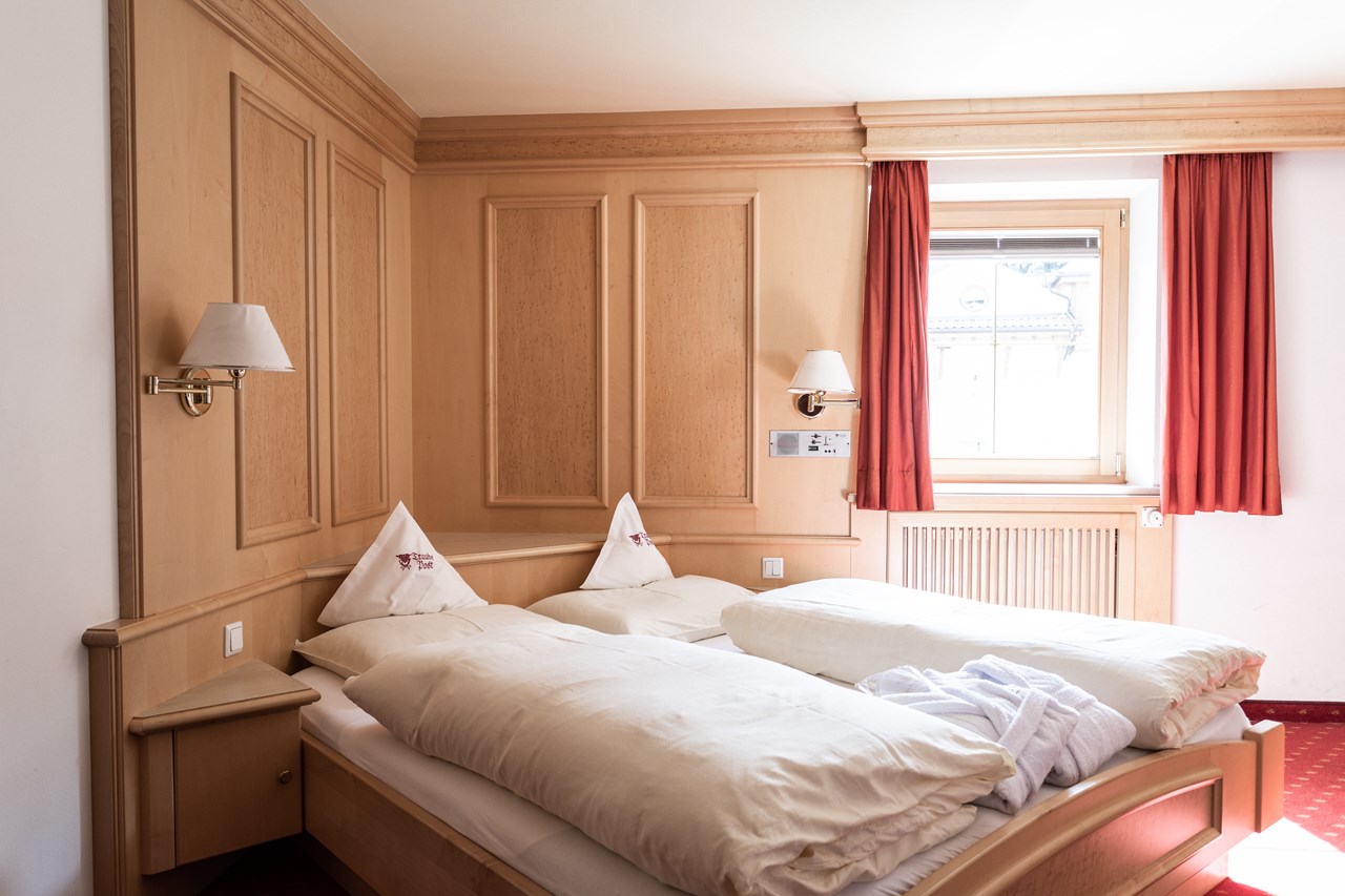 Aktiv und Wellnesshotel Traube Post Zimmerkategorien Juniorsuite Family Piz Lad