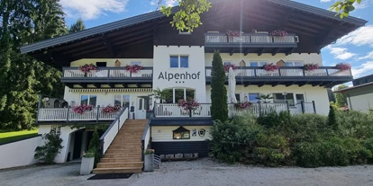 Hundehotel - Tauplitz - Boutique Hotel Alpenhof Sankt Martin am Tennengebirge