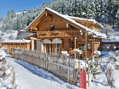 Hundehotel - WLAN - Berchtesgaden - Feriendorf im Winter - Feriendorf Holzleb'n