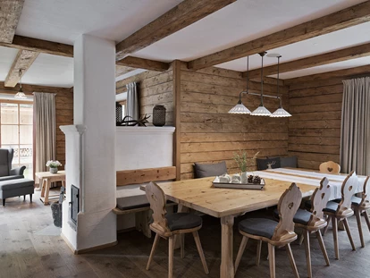 Hundehotel - WLAN - Berchtesgaden - Chalet mit gemütlichem Ess-Wohnbereich - Feriendorf Holzleb'n