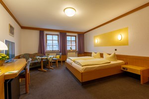 Urlaub-mit-Hund: Unsere Zimmer und Ferienwohnungen - Landgasthof Zum Elsabauern