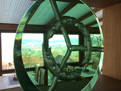 Hundehotel - Pools: Schwimmteich - Natur-Hunde-Hotel Bergfried