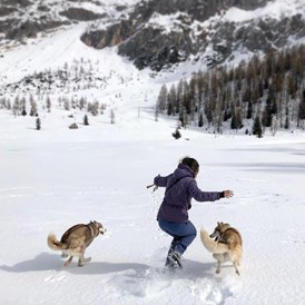 Urlaub-mit-Hund: Im Winter sind wir natürlich auch für alle 2 und 4 beinigen Schneeratten da. - Hotel Sport
