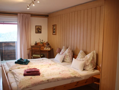 Hundehotel - Pools: Schwimmteich - Wohnung III - Haus Mauken