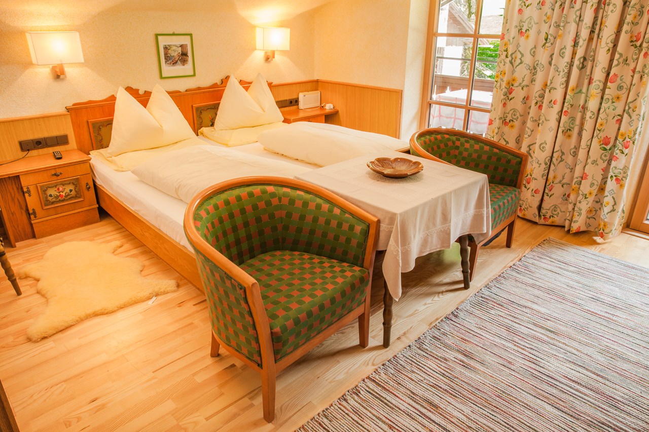 Bio Hotel Feistererhof Zimmerkategorien Doppelzimmer "Waldblick"