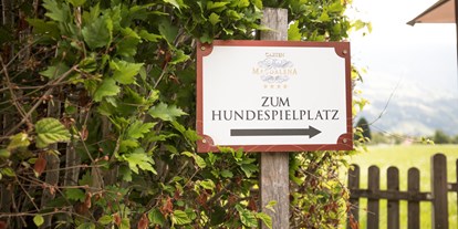 Hundehotel - Zillertal - Weg zum Hundespielplatz - Hotel Magdalena****