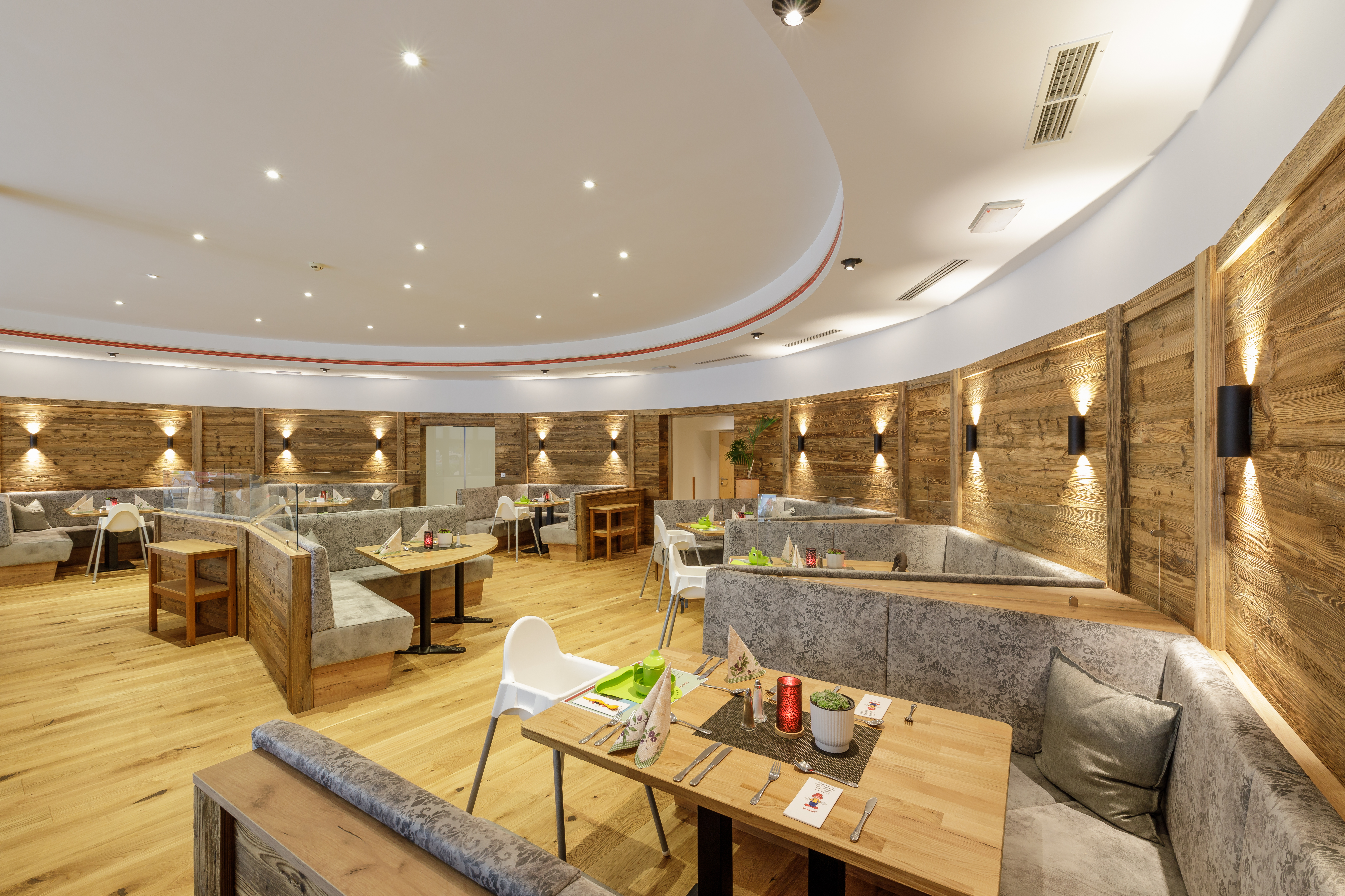 Urlaub-mit-Hund: Restaurant - Familotel Kaiserhof**** - Essen | Trinken