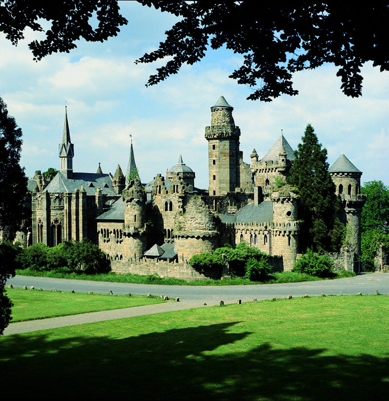 Waldhotel Schäferberg Ausflugsziele Löwenburg im Bergpark Wilhelmshöhe