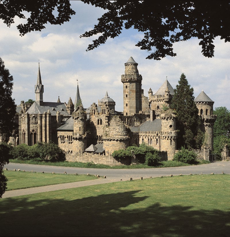 Waldhotel Schäferberg Ausflugsziele Löwenburg im Bergpark Wilhelmshöhe